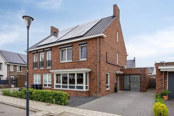 Woning te koop: Thijs de Torenwachterstr, Verspreide huizen Hoeven Zaltbommel