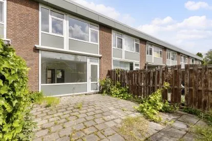 Tussenwoning te koop: Thijssestraat 6, Poelenburg Noord Zaandam