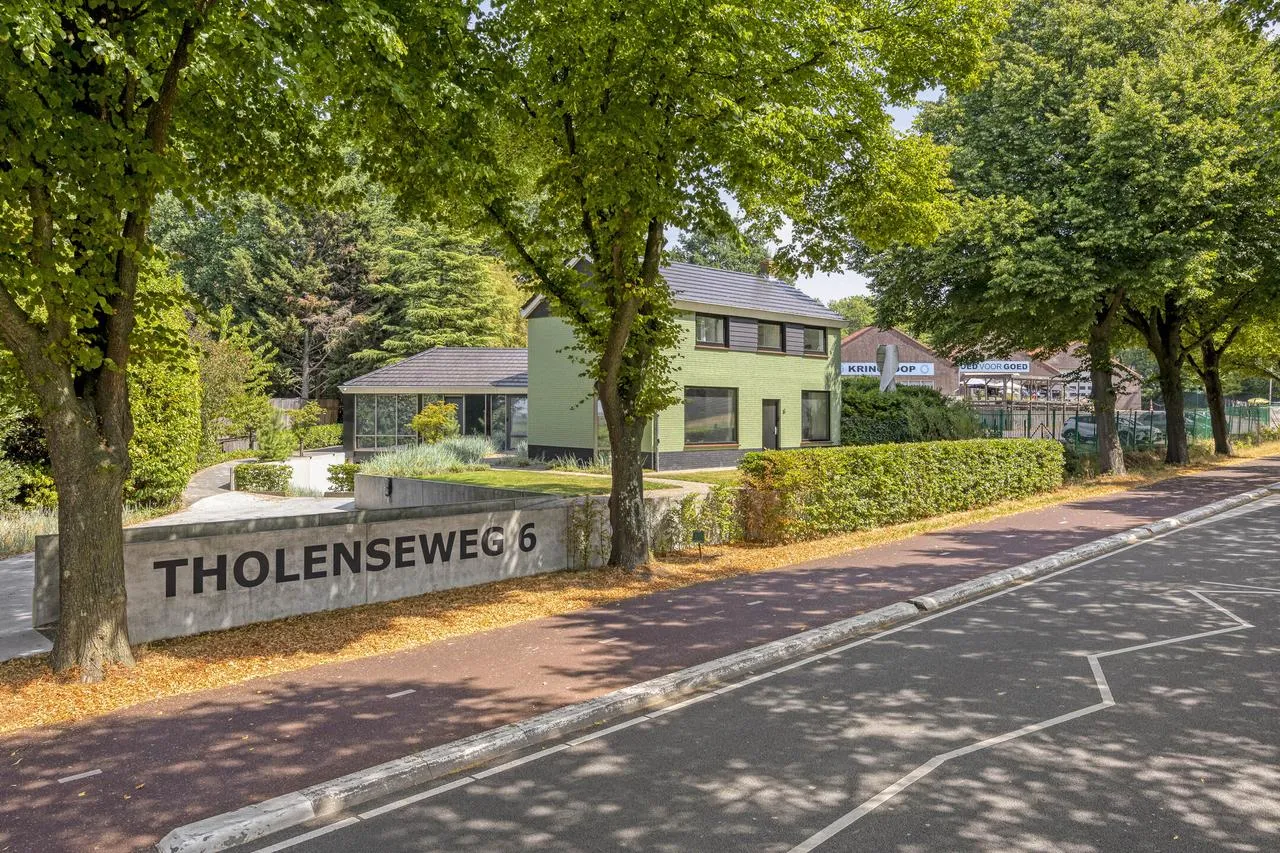 Vrijstaande woning te koop: Tholenseweg 6, Halsteren
