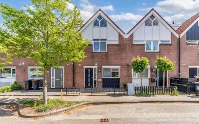 Tussenwoning te koop: Thomsonstraat 236, De Lancaster Dronten