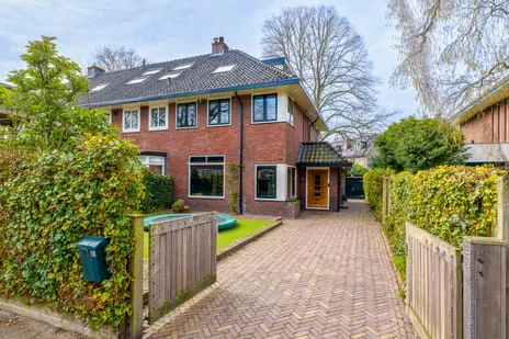 Hoekwoning te koop: Thorbeckelaan 18, Ministerpark Naarden