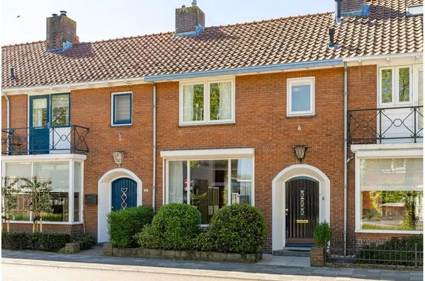 Tussenwoning te koop: Thorbeckelaan 45, Winklerplein-Noord Sliedrecht