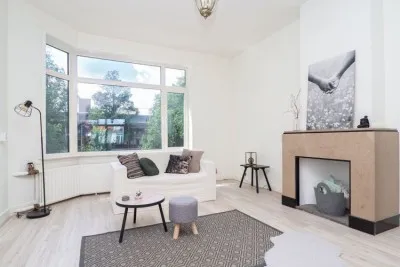 Appartement te koop: Thorbeckelaan 457, 'S-Gravenhage