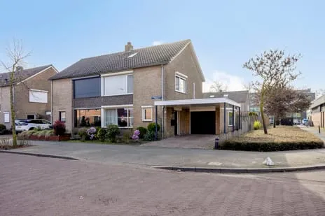 Hoekwoning te koop: Thorbeckestraat 102, Staatsliedenbuurt Oss