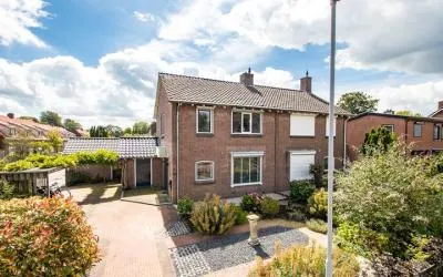 Twee-onder-één-kap te koop: Thorbeckestraat 23, Zaltbommel Vergt en omgeving Zaltbommel
