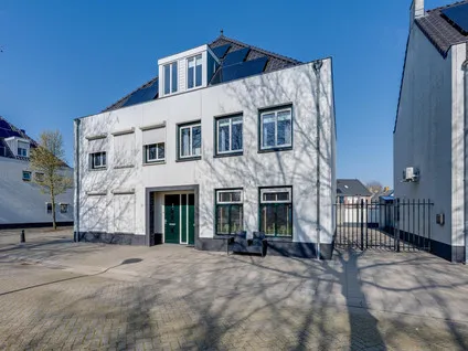 Twee-onder-één-kap te koop: Thornerstraat 11, Sprundel Sprundel
