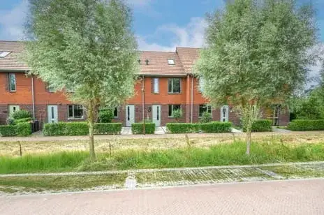 Tussenwoning te koop: A.J. van der Wielstraat 124, Buitengebied Barneveld Barneveld