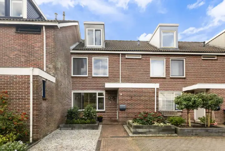 Terraced house for sale: A Kuyperstraat 5, Franeker Sexbierumerplan Franeker