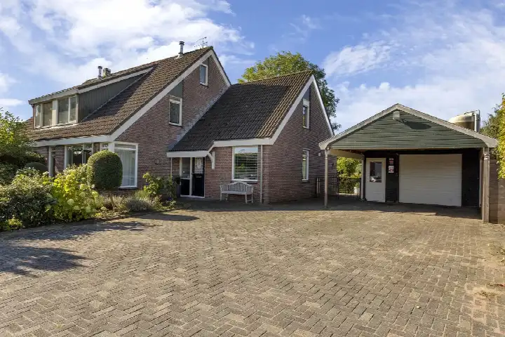 Twee-onder-één-kap te koop: A. Vogelstraat 3, Havengebied Elburg