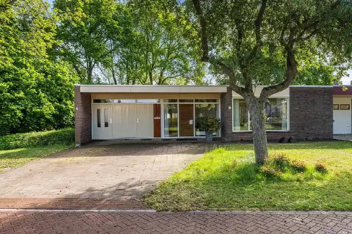 Twee-onder-één-kap te koop: Aa-park 1, Aa-landen-Zuid Zwolle
