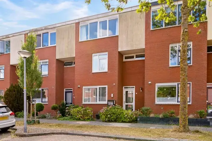 Tussenwoning te koop: Aalbessenstraat 23, Parkwijk Zuidoost Almere