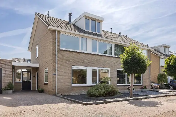 Tussenwoning te koop: Aalsburg 1232, Aalsburg Wijchen