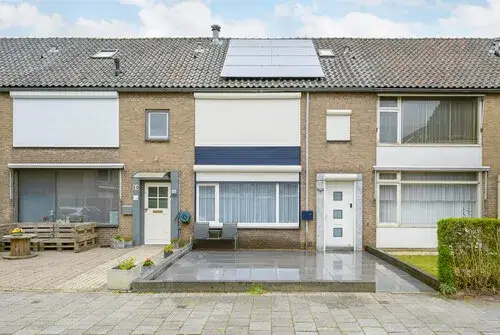Terraced house for sale: Aalststraat 8, Biesdonk Breda