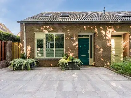 Corner house for sale: Aan 't Laar 18, Kept e.o. Bergeijk