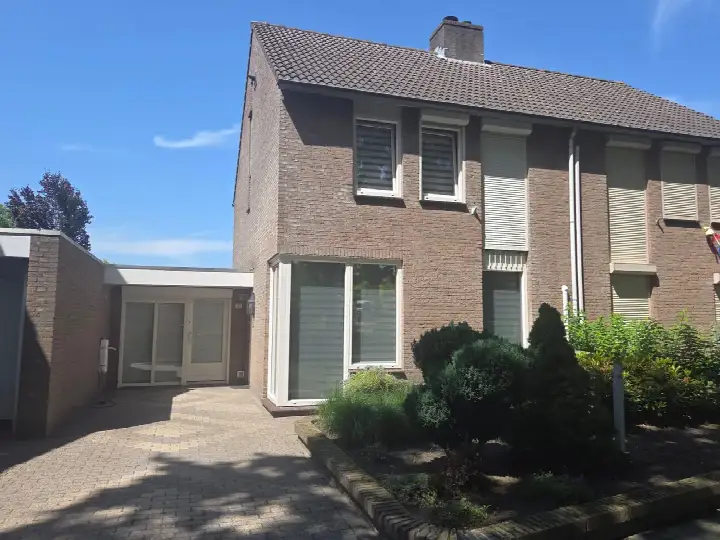 Tussenwoning te koop: Aanschot 110, Blixembosch-West Eindhoven