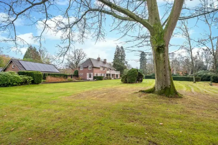 Detached house for sale: Aarle-Rixtelseweg 69, Zwanenbeemd Helmond