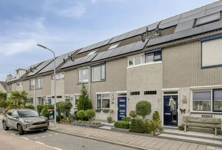 Tussenwoning te koop: Abdij 54, Klarinetsingel en omgeving Zwijndrecht