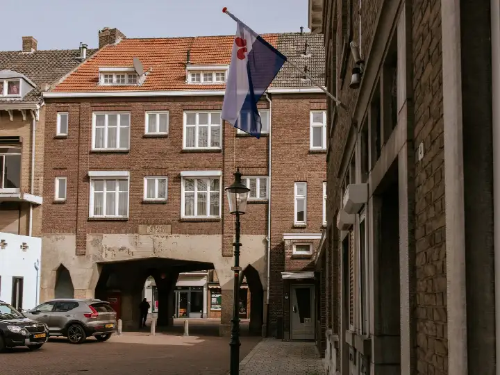 Appartement te koop: Abdijhof 6, Binnenstad Roermond