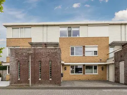 Tussenwoning te koop: Abeelhof 4, Driebruggen Kern Driebruggen