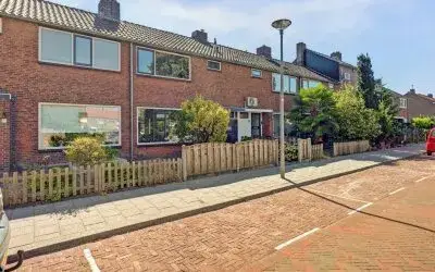Tussenwoning te koop: Abelenlaan 78, Rozenburg Rozenburg