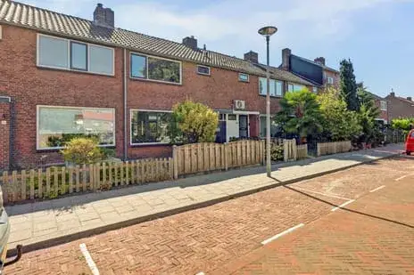Tussenwoning te koop: Abelenlaan 78, Rozenburg Rozenburg (Zh)
