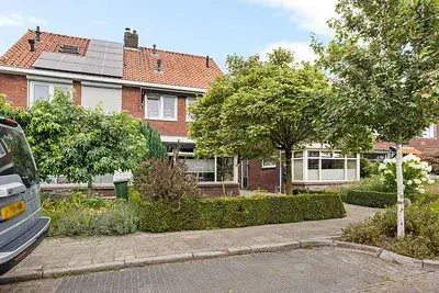 Twee-onder-één-kap te koop: Abelenstraat 24, 't Wilbert Hengelo