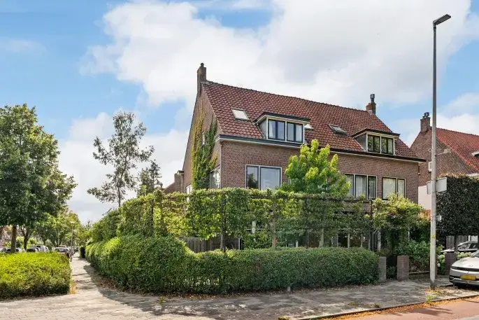 Twee-onder-één-kap te koop: Acacialaan 1, Kerkwijk Leiderdorp