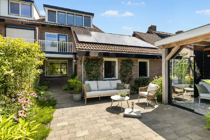 Hoekwoning te koop: Acacialaan 27, Renswoude Renswoude
