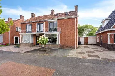 Tussenwoning te koop: Acacialaan 4A, Winschoten-Bomenbuurt Winschoten
