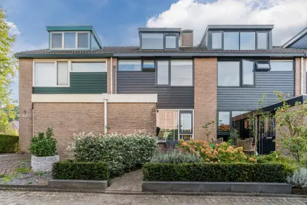 Tussenwoning te koop: Acacialaan 72, Heerde Heerde