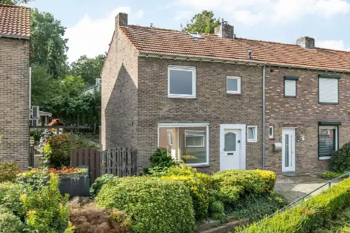 Hoekwoning te koop: Acaciastraat 29, Kruisberg Brunssum