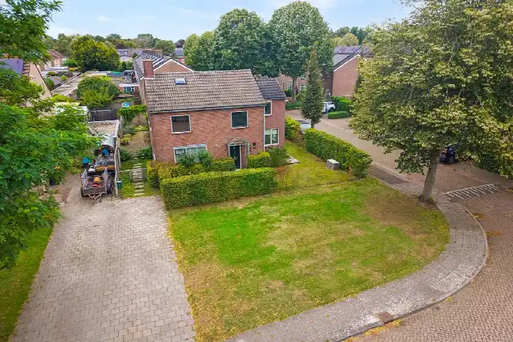 Detached house for sale: Acaciastraat 6, Nieuwleusen Centrum-zuid Nieuwleusen