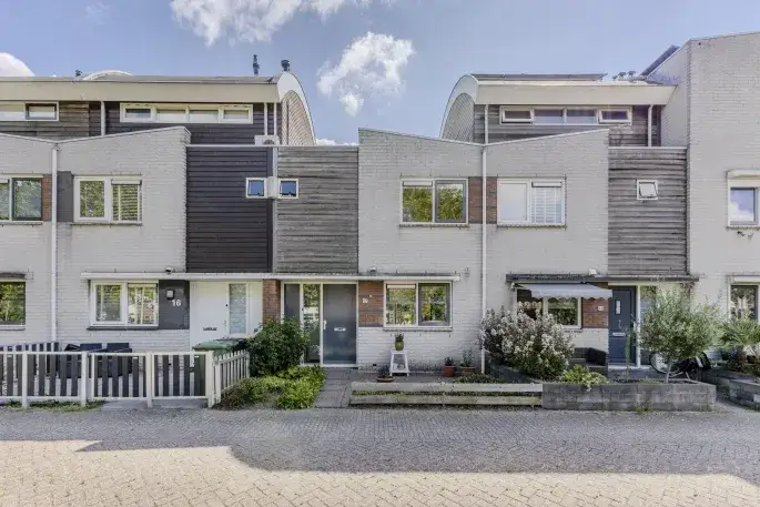 Tussenwoning te koop: Accra 17, Westeinde Wormer