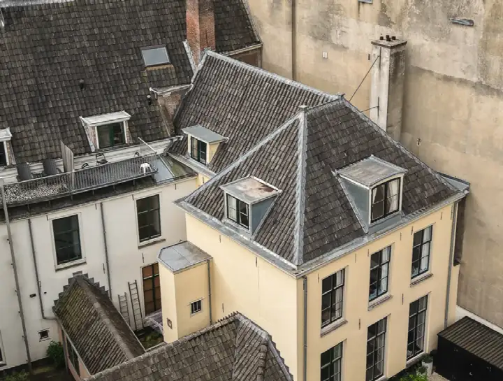 Appartement te koop: Achter St.-Pieter 4, Domplein, Neude, Janskerkhof Utrecht