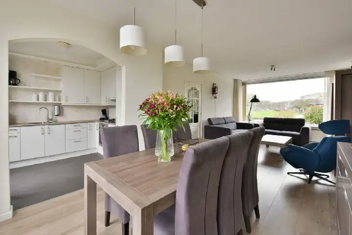 Tussenwoning te koop: Achterberglaan 129, Zijdelwaard Uithoorn