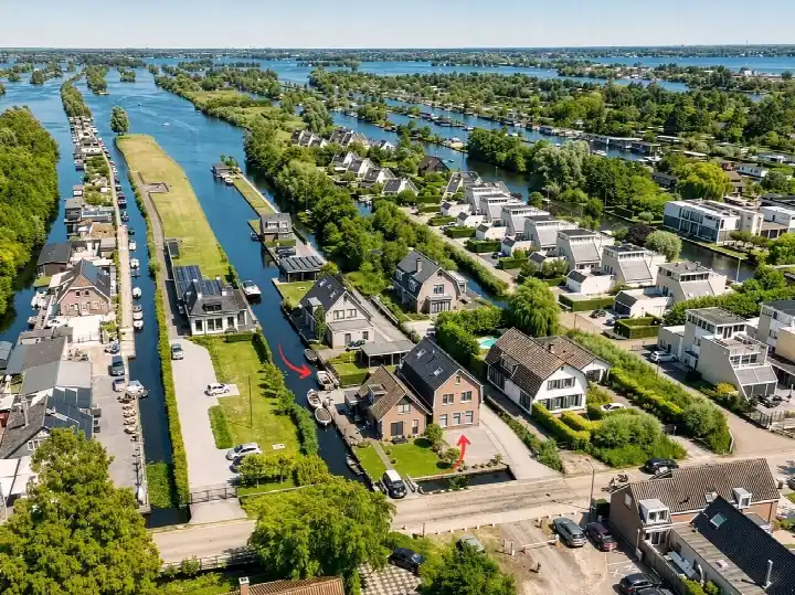 Vrijstaande woning te koop: Achterbos 8, Vinkeveen Dorp Vinkeveen