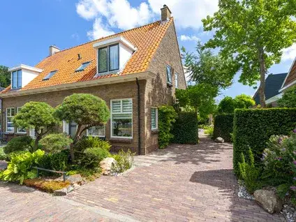 Twee-onder-één-kap te koop: Achtereiland 2A, Medemblik Oude Stad Medemblik