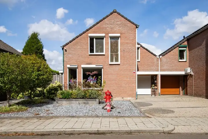 Hoekwoning te koop: Achterschouffert 63, Waubacherveld Eygelshoven