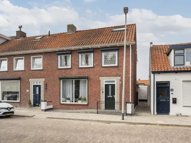Tussenwoning te koop: Achterstraat 46, Sint Philipsland Sint Philipsland
