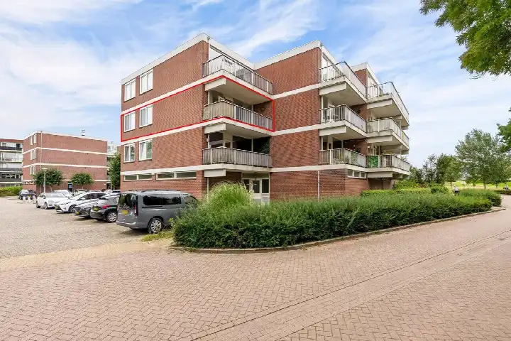 Apartment for sale: Achterwerf 284, Achterwerf Almere