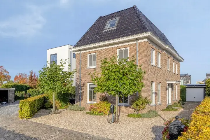 Vrijstaande woning te koop: Adam Knikmanstraat 5, Nesselande Rotterdam