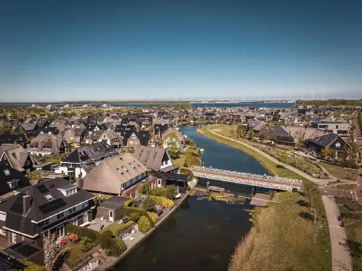 Semi-detached for sale: Adama van Scheltemalaan 38, Blaricummermeent Blaricum