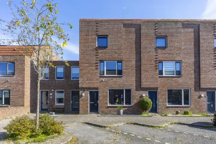 Tussenwoning te koop: Adderwortel 12, Veldhuizen De Meern