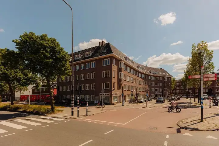 Appartement te koop: Admiraal De Ruijterweg 480-3, Gibraltarbuurt Amsterdam