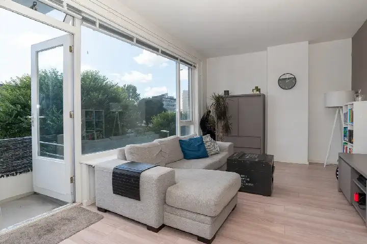 Apartment for sale: Admiraliteitskade 3C, Struisenburg Rotterdam