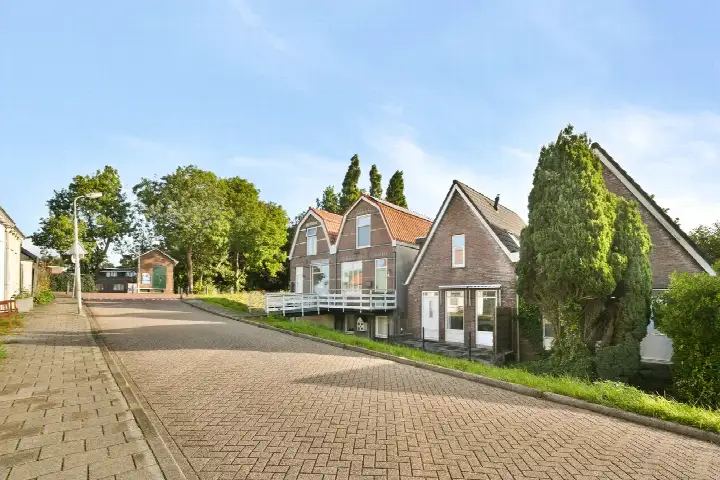 Semi-detached for sale: Adriaan Roggestraat 5, Westzanerdijk Zaandam