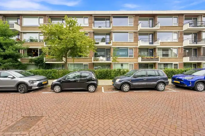 Appartement te koop: Adrianalaan 57, Schiebroek Rotterdam