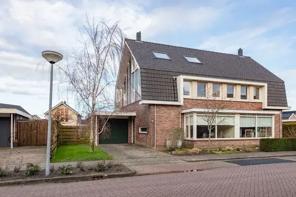 Semi-detached for sale: Advocaatpeer 9, Winkel Trambaan Winkel