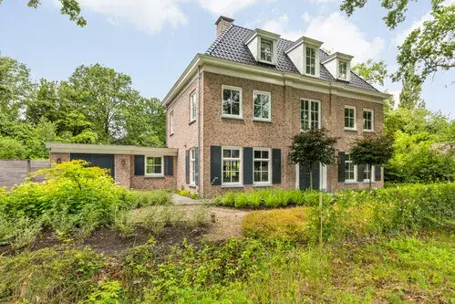 Vrijstaande woning te koop: Advocaatsdreef 13, Princenhage Breda