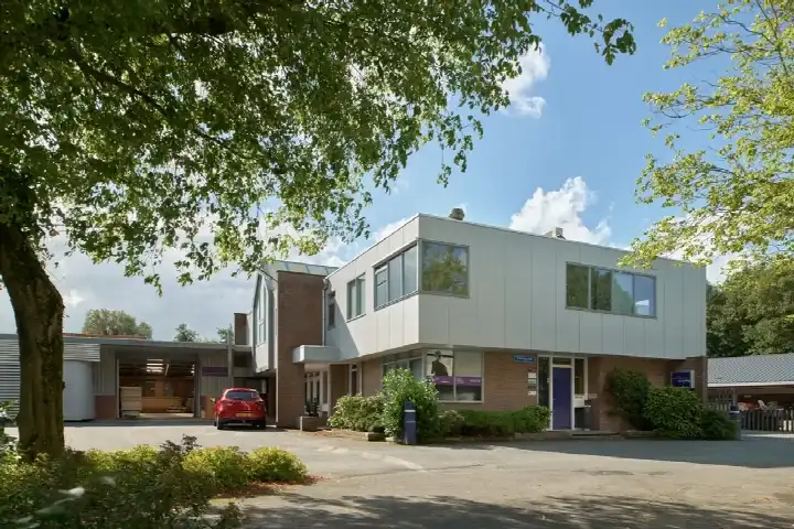 Semi-detached for sale: Aengwirderweg 129A, Luinjeberd Luinjeberd